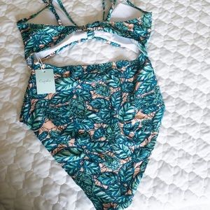 CUPSHE ONE PIECE LEAF PRINT SWIMSUIT